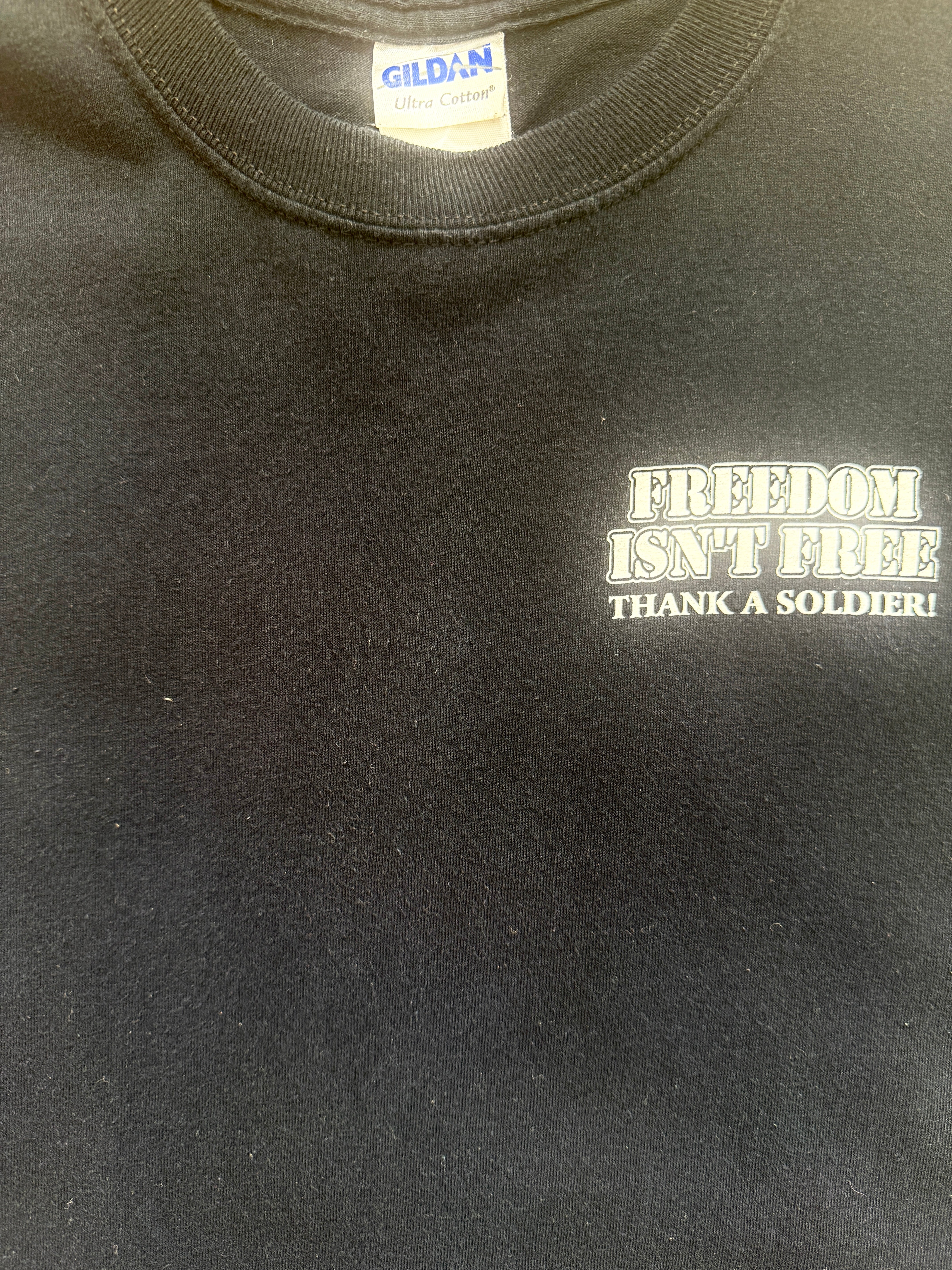 T-Shirt Vintage Freedom Isn't Free Thank A Soldier Manches Longues