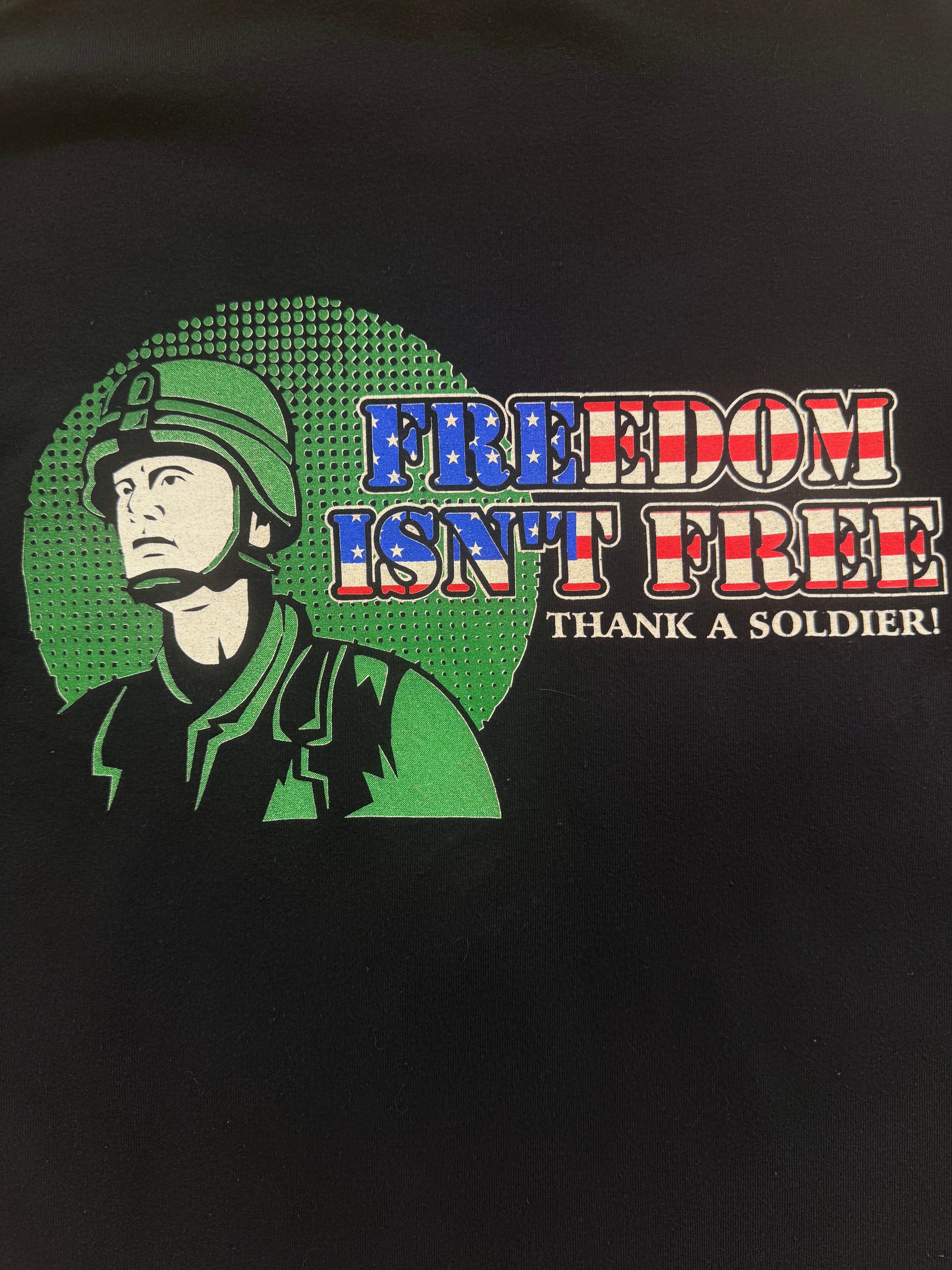 T-Shirt Vintage Freedom Isn't Free Thank A Soldier Manches Longues