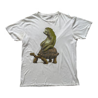 T-Shirt Vintage Paresseux sur Tortue Blanc
